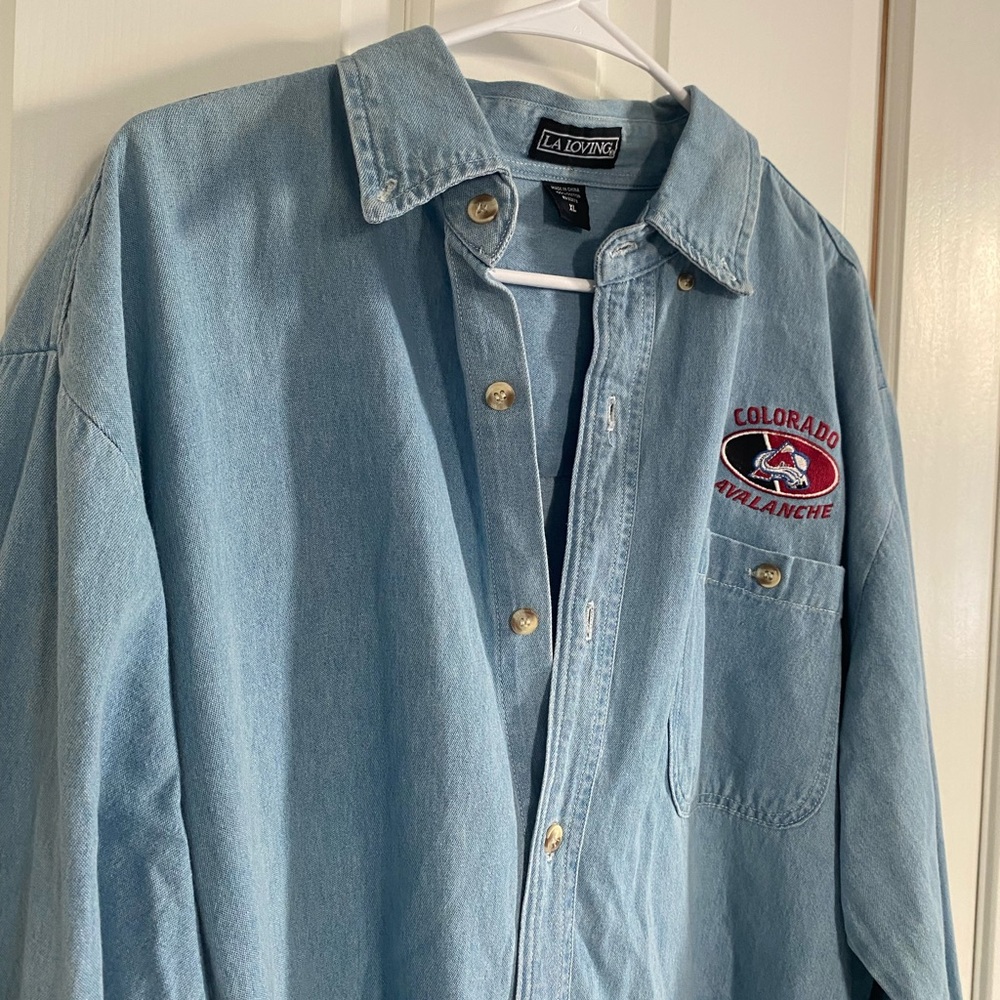 Colorado Avalanche Denim Button Up sz XL